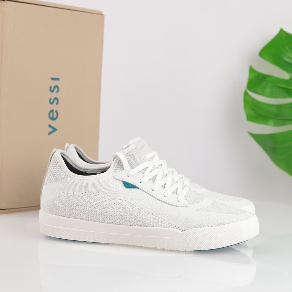 Vessi Shoes Mens Weekend Size 9 White Knit Low Top Waterproof Comfort Sneakers